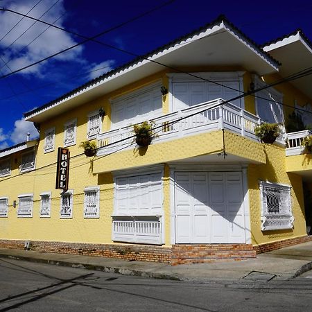 Casa Hotel Las Orquideas Circasia Exteriér fotografie