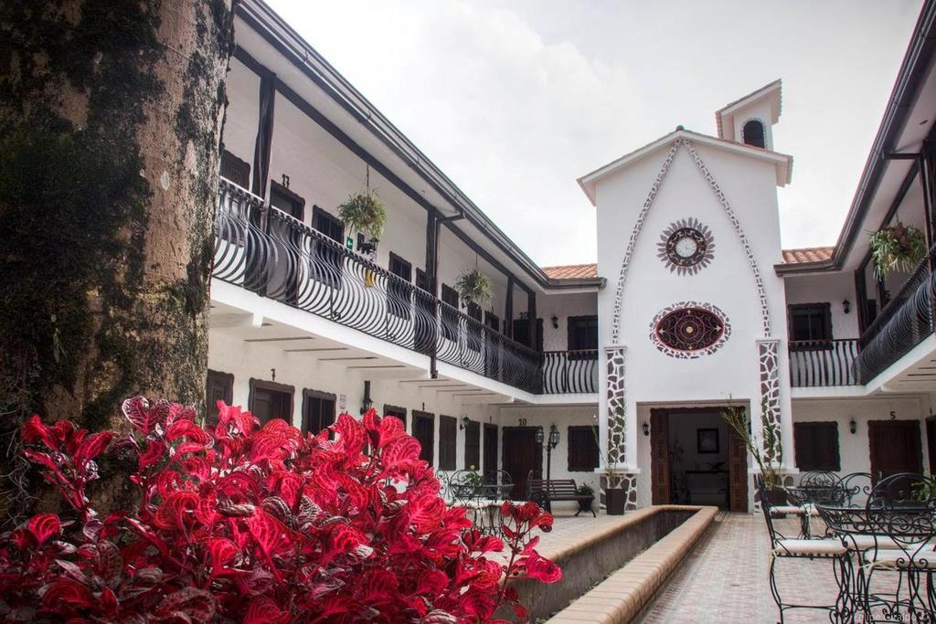 Casa Hotel Las Orquideas Circasia Exteriér fotografie